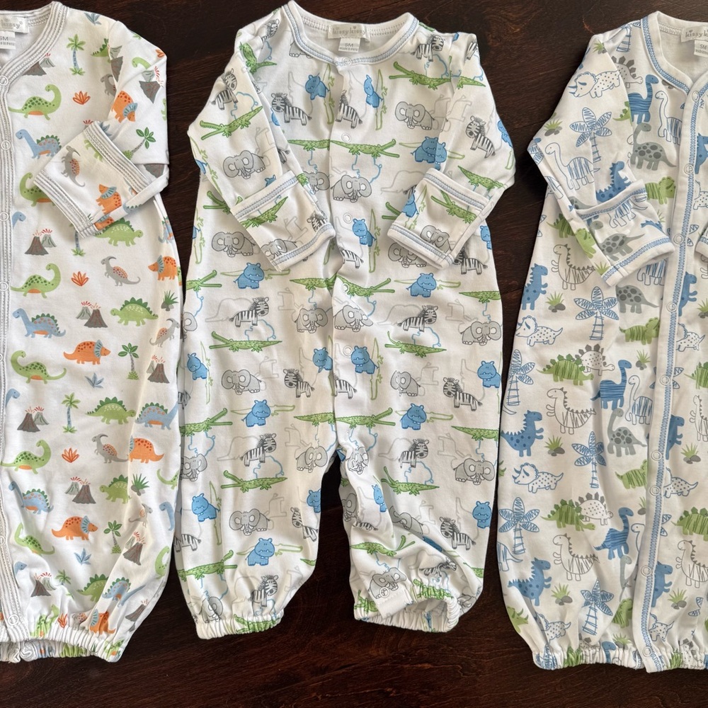 FOUR Kissy Kissy Convertible Gowns